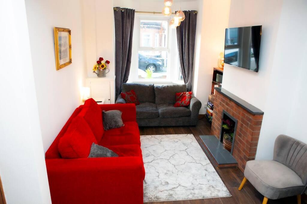 Cheerful 2 Bedroom House In The Heart Of 贝尔法斯特 外观 照片
